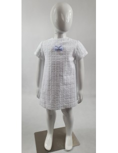 Ażurowa sukienka dla...