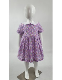 Sukienka z kołnierzykiem